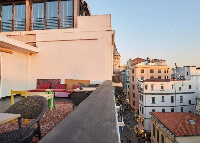 Apartment Galata Comfortable 12 Suits Istanbul