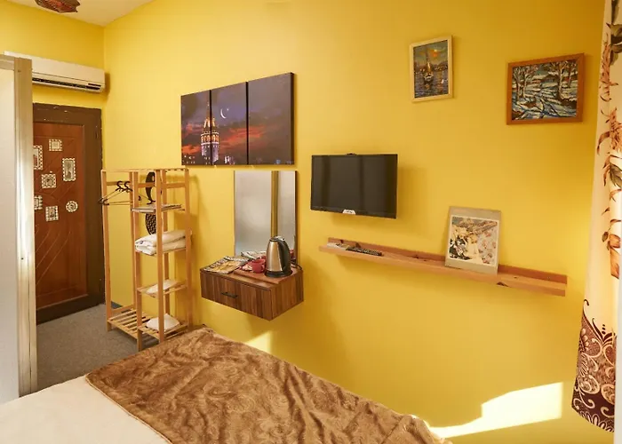 Galata Comfortable 12 Suits Daire İstanbul