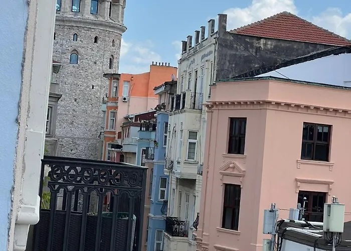 公寓 Galata Comfortable 12 Suits