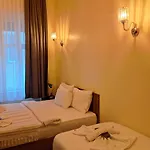 Galata Comfortable 12 Suits