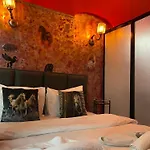 Galata Comfortable 12 Suits Apartamento