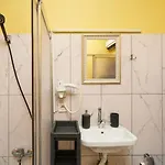 Galata Comfortable 12 Suits Apartamento