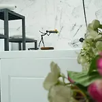 Galata Comfortable 12 Suits *