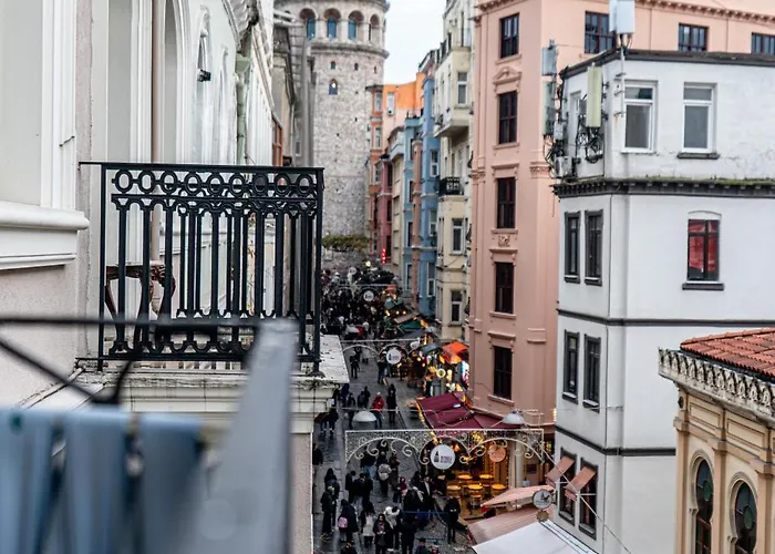 Galata Comfortable 12 Suits *