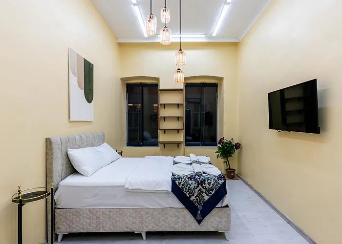 Galata Comfortable 12 Suits Apartment